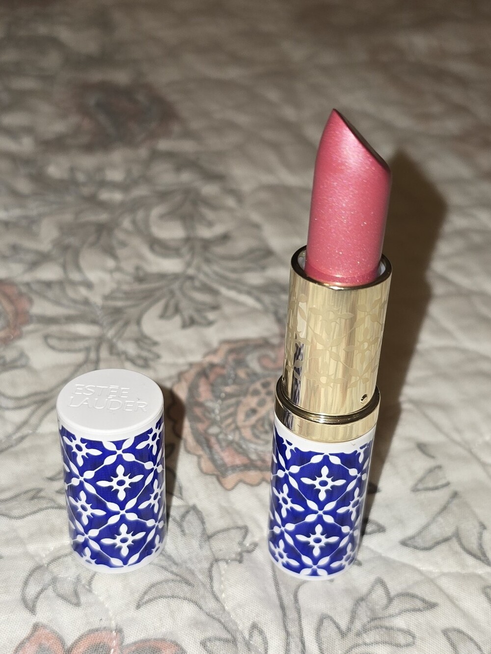 Paradise pink ESTEE LAUDER limited edition Pure Color Lipstick-full size